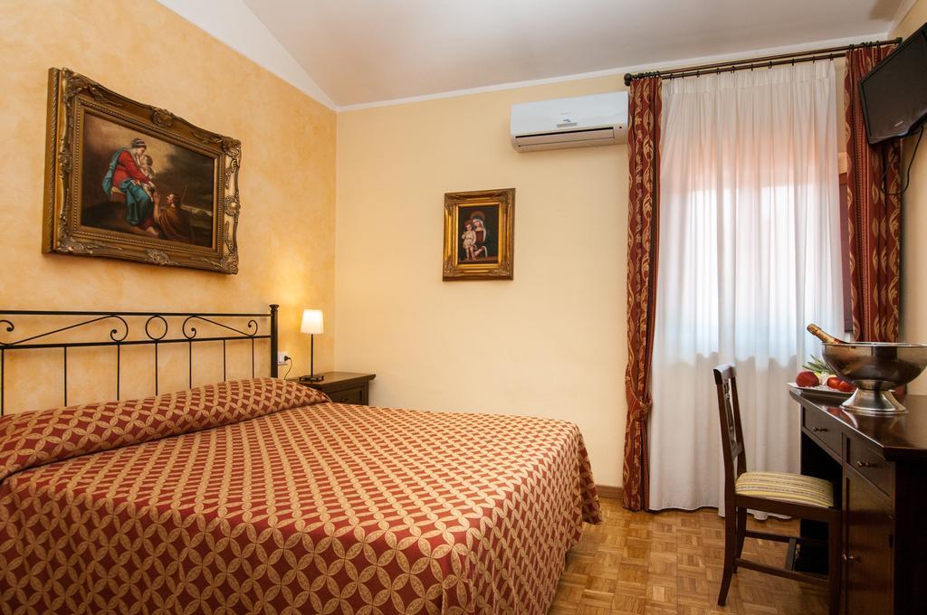 La Vecchia Fattoria Hotel Loreto Exterior photo