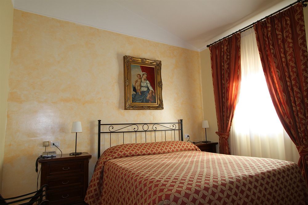 La Vecchia Fattoria Hotel Loreto Exterior photo