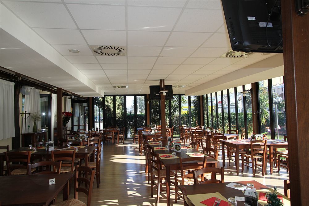 La Vecchia Fattoria Hotel Loreto Exterior photo